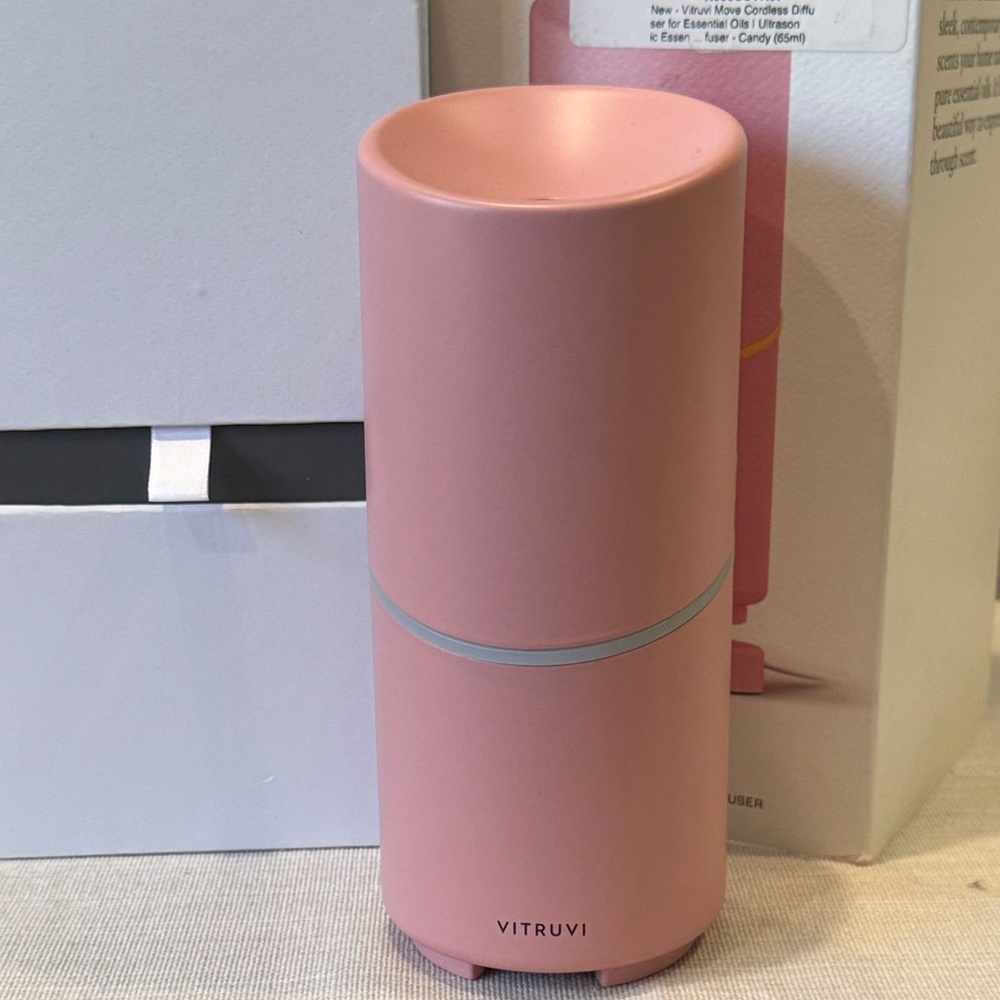 NIB Vitruvi Move Essential Oil Diffuser - CANDY PINK